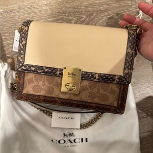 NEW COACH Hutton Shoulder Bag in Signature Canvas With Snakeskin
